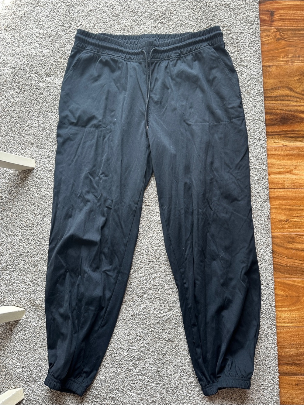 Women's Black Elastic-Waist Jogger Pants